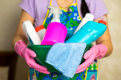 Kensington carpet cleaners restoring a living room carpet