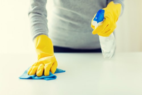 Different carpet cleaning methods explained for Kensington properties